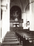 82187 Interieur van de Pieterskerk (Pieterskerkhof) te Utrecht: middenschip, orgel en preekstoel, uit het westen.